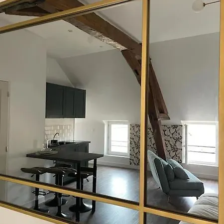 Centre De : Superbe Neuf Apartment